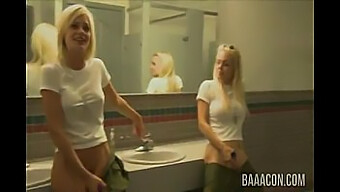 Οι μεγαλόστηθες ξανθιές Jesse Jane και Riley Steele κάνουν μια καταπληκτική πίπα